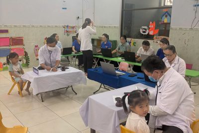 💪SỨC KHOẺ KHOẺ MẠNH – HỌC TẬP HẠNH PHÚC❤️ ✅Sáng nay Trường Mầm non Lân Phong tại điểm Phân hiệu Đức Lân và điểm Văn Hà phối hợp với Trạm Y tế Lân Phong tổ chức khám sức khoẻ đầu năm cho trẻ.  ✅Bên cạnh đó, đội ngũ giáo cập nhật, đồng bộ toàn bộ dữ liệu vào phần mềm quản lý CSDL sức khỏe của nhà trường. Mỗi thông số sức khỏe được ghi nhận là một cam kết đồng hành sát sao giữa nhà trường và gia đình. Chúc các con luôn khỏe mạnh, ngoan ngoãn để mỗi ngày đến trường là một ngày vui! ❤️✨