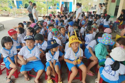 Tổ chức cho trẻ 5 tuổi tham quan, trải nghiệm Trường Tiểu học